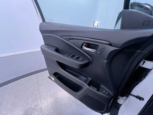 Used 2020 Honda Passport Touring image 32