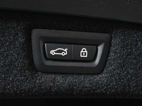 Used 2022 BMW M8 Competition image 44