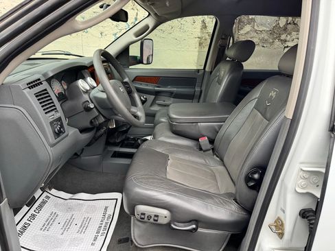 Used 2006 Dodge Ram 2500 Truck SLT w/ Light Group image 11