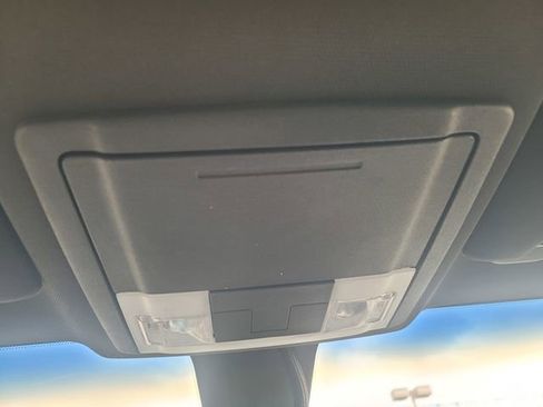 Used 2016 Ford Taurus Limited image 20