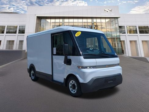 Used 2025 Chevrolet Brightdrop 400 FWD image 2