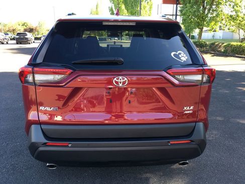 Used 2024 Toyota RAV4 XLE Premium w/ Weather Package AWD/4WD image 5