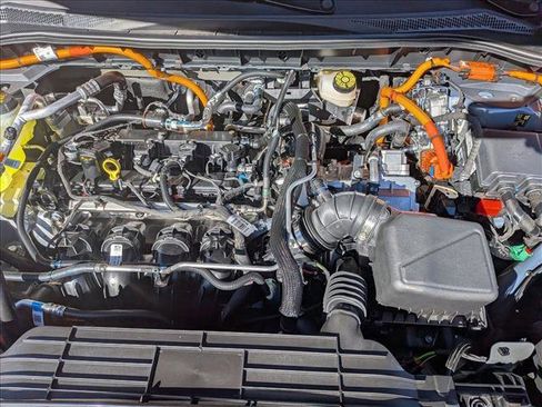 New 2026 Ford Escape SE w/ PHEV Premium Package FWD image 16