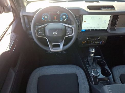 New 2025 Ford Bronco 4-Door image 7