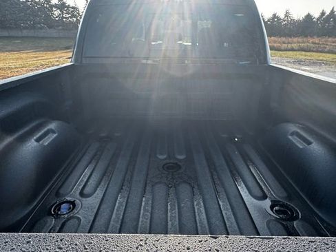 New 2026 RAM 2500 Big Horn AWD/4WD image 18