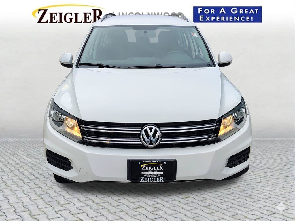 Used 2017 Volkswagen Tiguan Limited w/ Premium Package AWD/4WD image 4