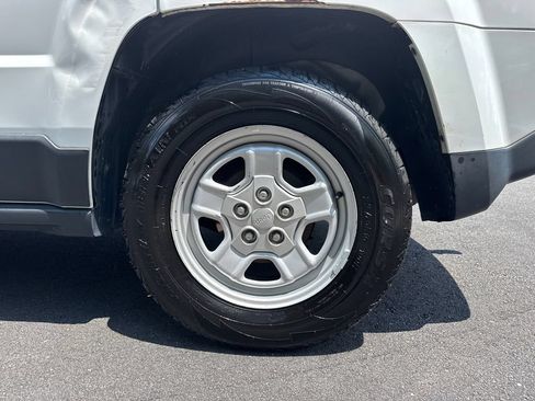Used 2013 Jeep Patriot Sport w/ PWR Value Group FWD image 19
