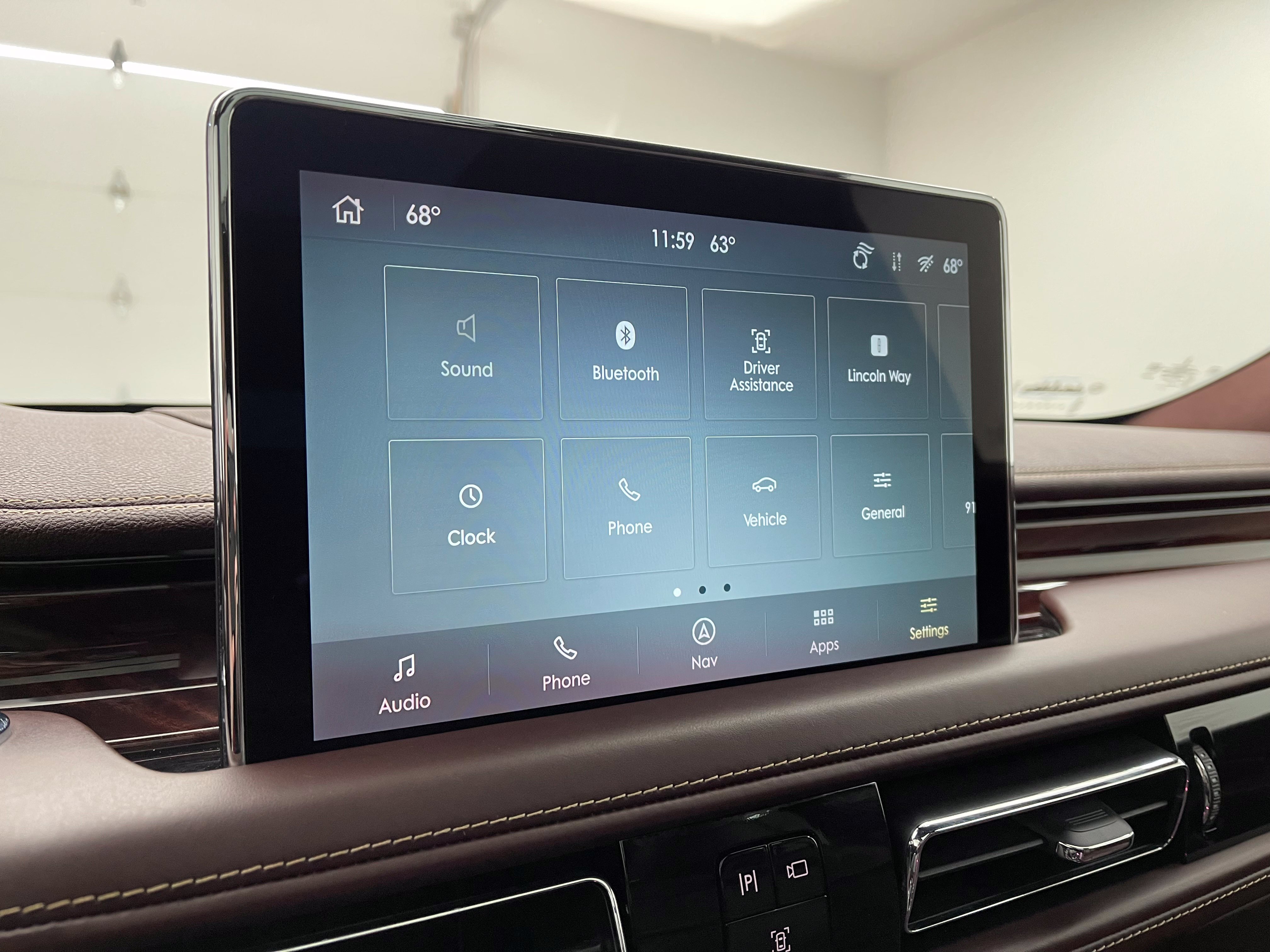Used 2023 Lincoln Aviator Black Label w/ Dynamic Handling Package AWD/4WD image 27