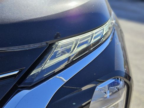 Used 2024 Mitsubishi Outlander SE image 11