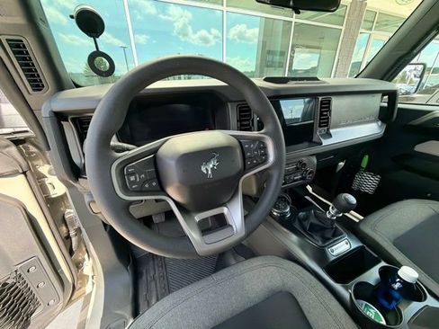 Used 2026 Ford Bronco 2-Door w/ Sasquatch Package AWD/4WD image 9