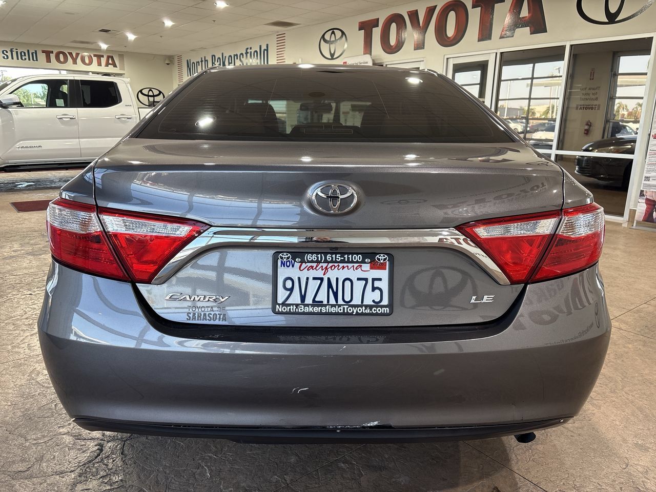 Used 2017 Toyota Camry LE FWD image 9