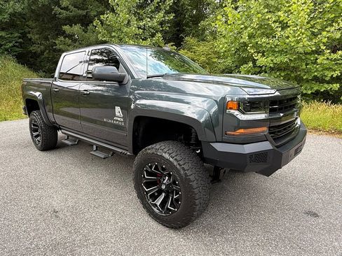 Used 2018 Chevrolet Silverado 1500 LT w/ All Star Edition AWD/4WD image 4