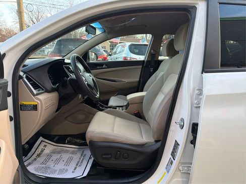 Used 2017 Hyundai Tucson SE image 9