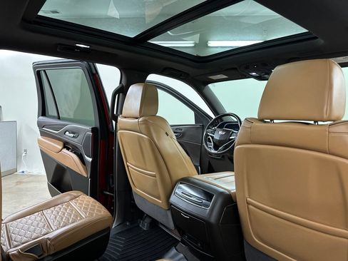 Certified 2023 Cadillac Escalade Sport AWD/4WD image 23