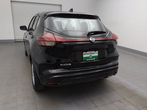 Used 2021 Nissan Kicks S FWD image 6