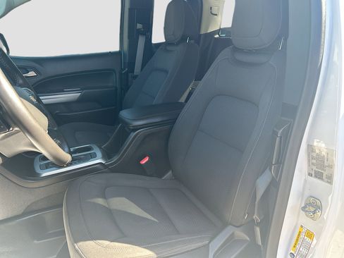 Used 2022 Chevrolet Colorado LT w/ Fleet Safety Package image 17