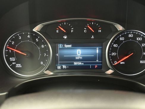 Used 2024 GMC Terrain SLE AWD/4WD image 12