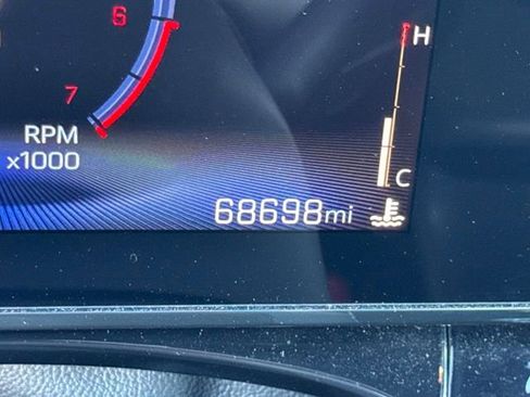 Used 2024 Chevrolet Trax RS image 21