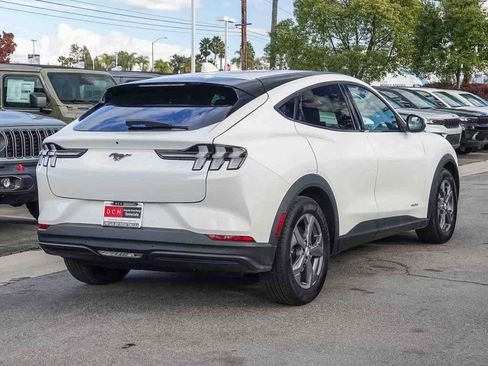 Used 2022 Ford Mustang Mach-E Select image 4