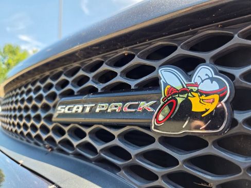Used 2018 Dodge Charger R/T Scat Pack RWD image 10