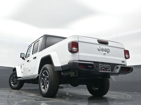Certified 2021 Jeep Gladiator Overland w/ Popular Equipment Package image 31