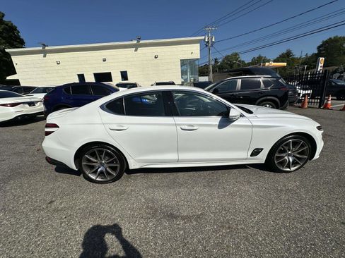 Used 2023 Genesis G70 2.0T image 2