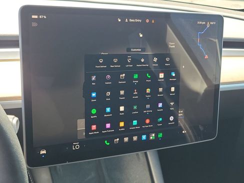 Used 2024 Tesla Model Y Long Range AWD/4WD image 13