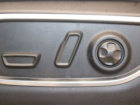 Used 2024 Jeep Wagoneer L Series II w/ Flexible Seating Group image 21