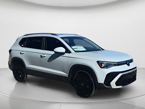 New 2026 Volkswagen Taos SEL image 2