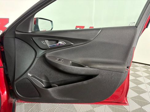 Used 2022 Chevrolet Malibu LT image 30