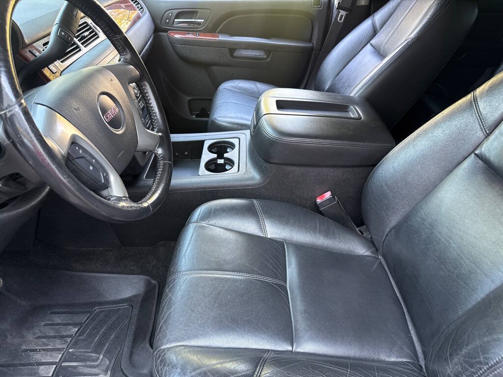 Used 2013 GMC Sierra 2500 SLT w/ SLT Convenience Package AWD/4WD image 15