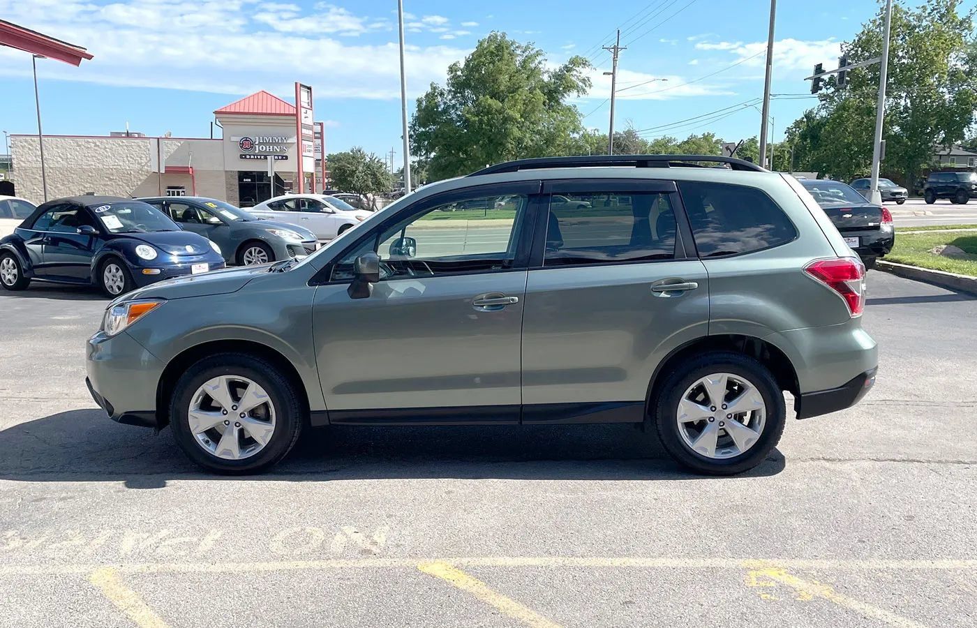 Used 2015 Subaru Forester 2.5i Premium AWD/4WD image 3