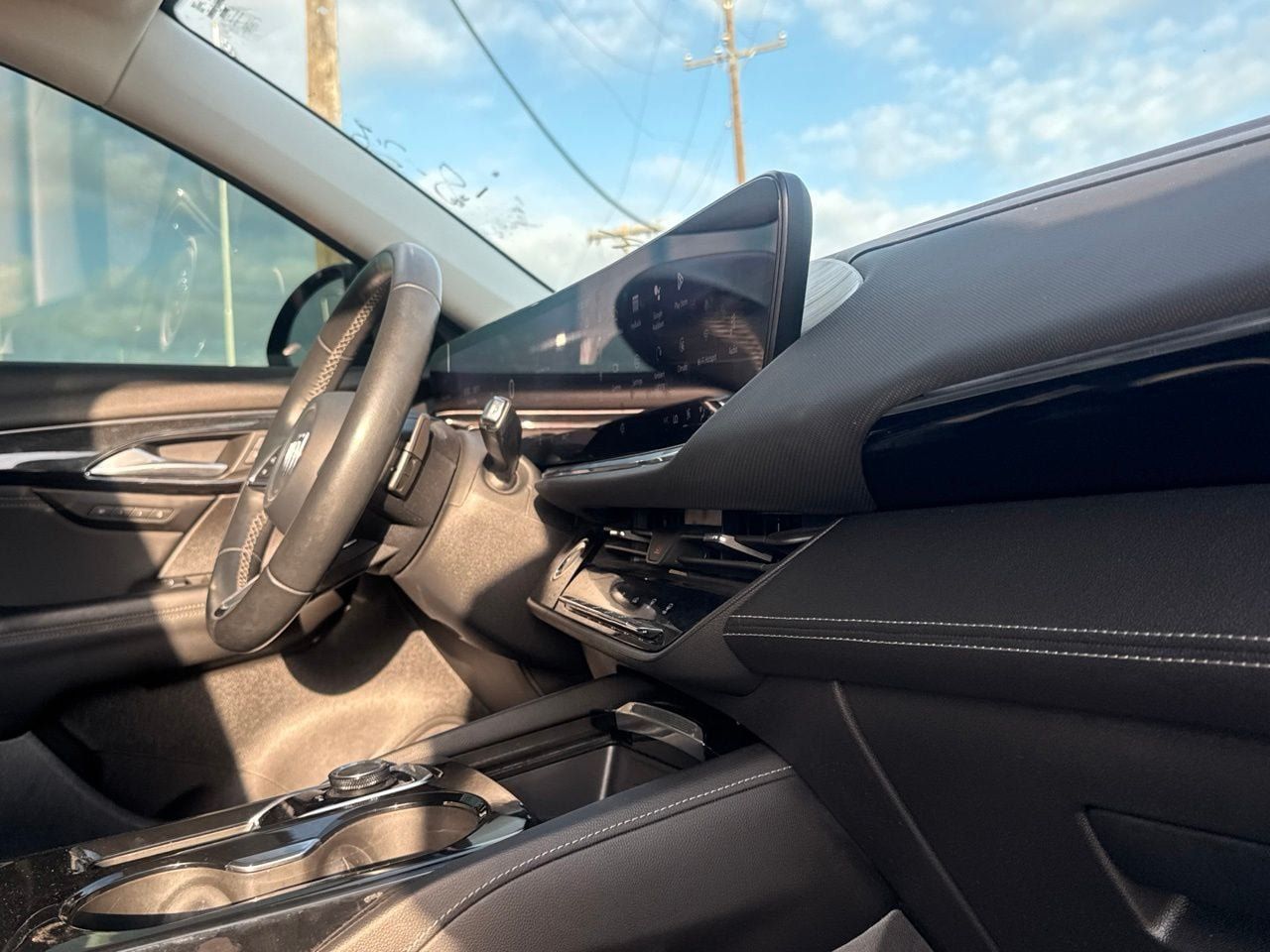 Used 2024 Buick Envision Preferred AWD/4WD image 27