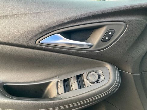 Used 2024 Buick Encore GX Sport Touring FWD image 13