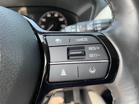 Certified 2025 Honda HR-V EX-L image 17