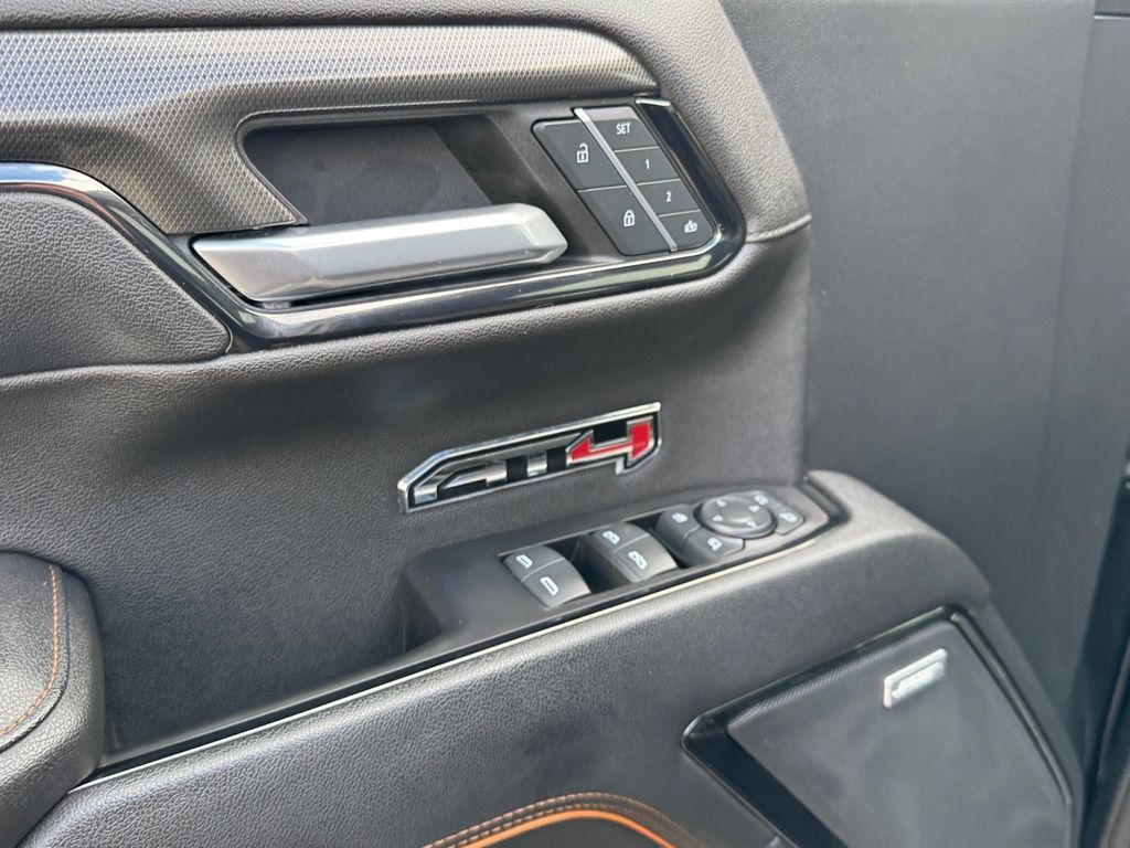 Used 2023 GMC Sierra 1500 AT4 w/ AT4 Premium Package AWD/4WD image 19
