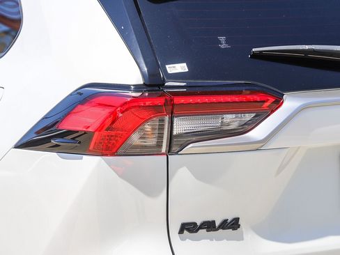 Certified 2023 Toyota RAV4 XSE AWD/4WD image 9