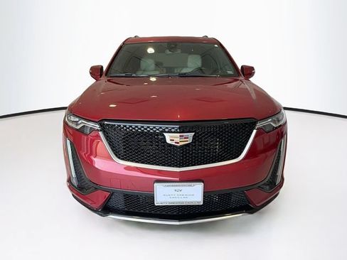 Used 2020 Cadillac XT6 Sport AWD/4WD image 2