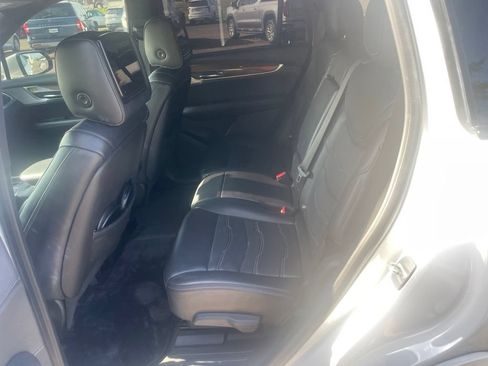 Used 2021 Cadillac XT6 Sport w/ Platinum Package AWD/4WD image 13