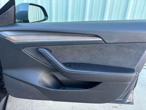 Used 2022 Tesla Model 3 Performance image 34