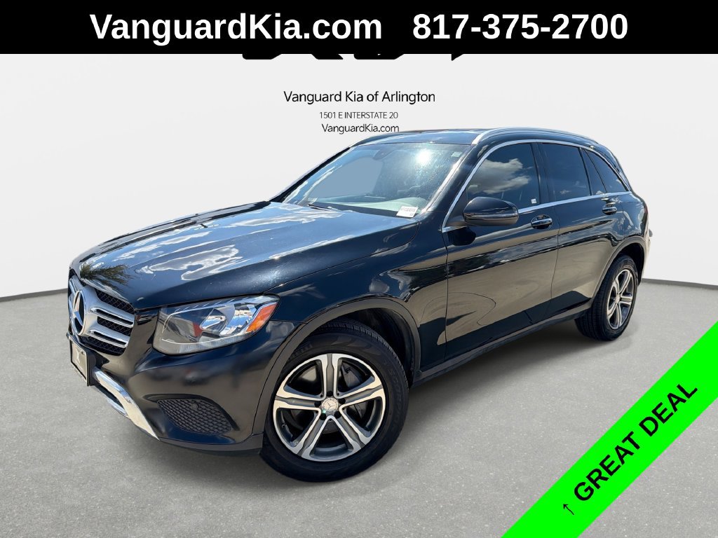 Used 2017 Mercedes-Benz GLC 300 4MATIC image 1