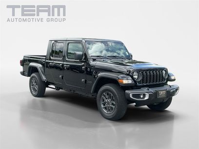 New 2025 Jeep Gladiator Sport