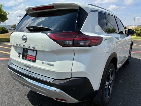 Certified 2023 Nissan Rogue Platinum w/ Platinum Premium Package FWD image 6