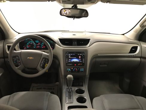 Used 2017 Chevrolet Traverse LS FWD image 20