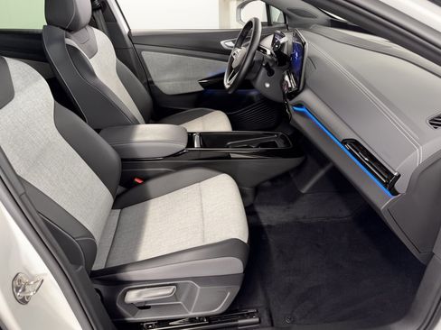 Used 2024 Volkswagen ID.4 2WD image 30