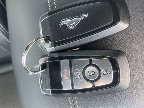 Used 2024 Ford Mustang Coupe image 16