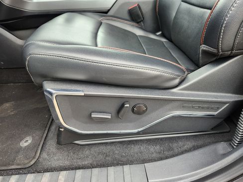 Used 2023 Ford F150 Lariat image 9