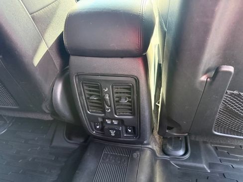 Used 2019 Jeep Grand Cherokee High Altitude AWD/4WD image 8