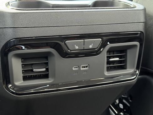 New 2026 GMC Sierra 1500 AT4 w/ AT4 Premium Package AWD/4WD image 15