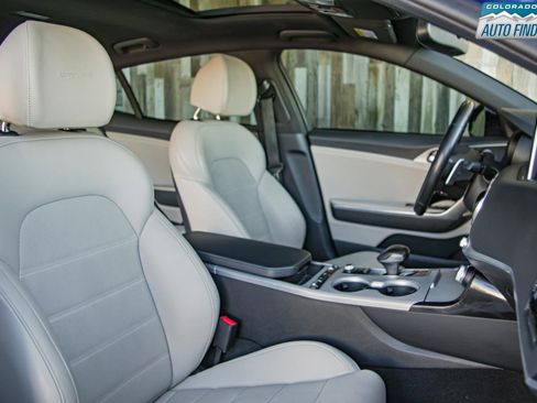 Used 2018 Kia Stinger GT2 image 22